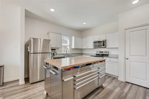 $299,000 | 2544 Sanders Crk Road, Glenn Heights, TX 75154