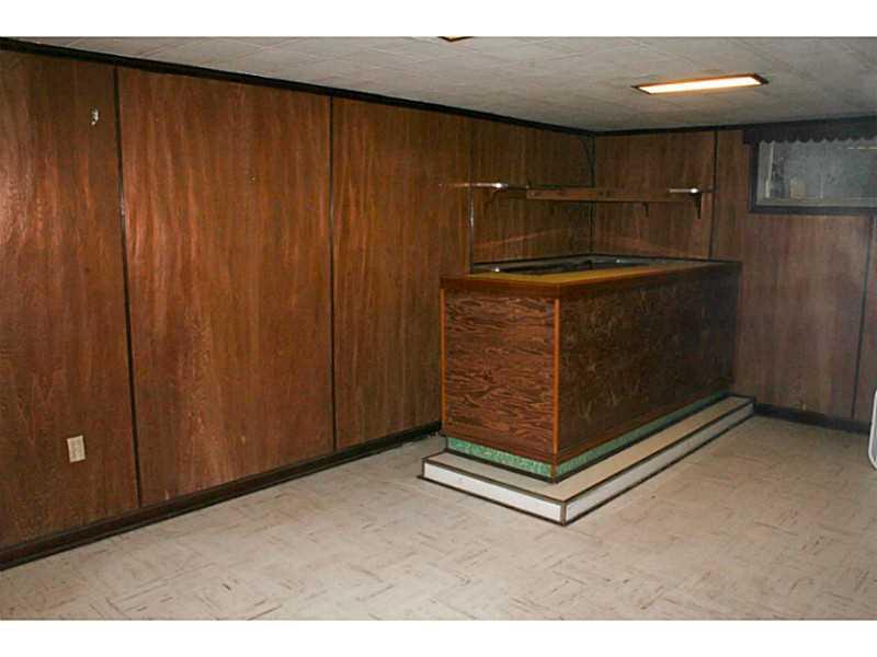 407 Baldwin Road Carnegie, PA 15106 - Photo 19 of 24 Basement/Game Room. Bar room / Game Room