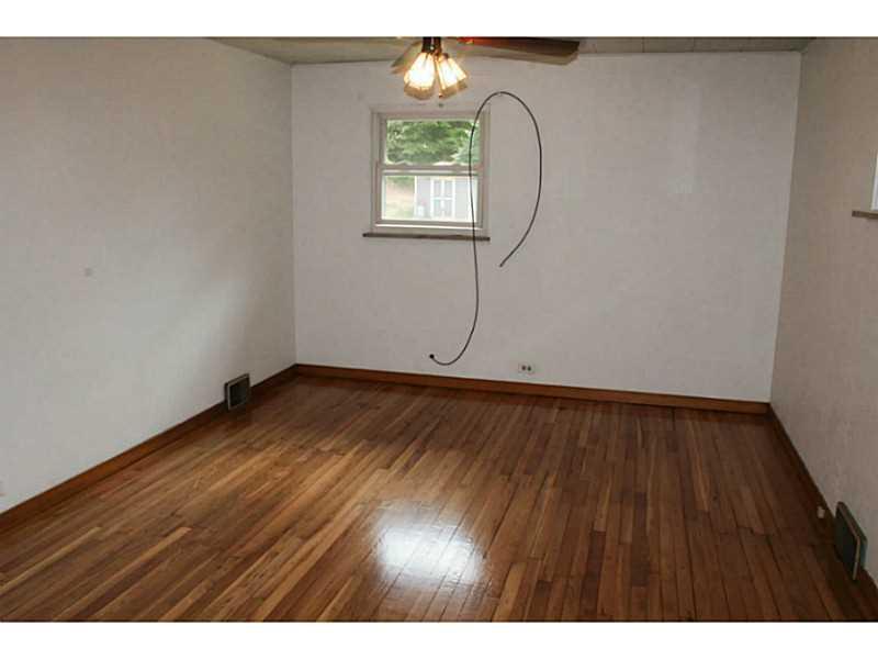 407 Baldwin Road Carnegie, PA 15106 - Photo 6 of 24 Master Bedroom. Master