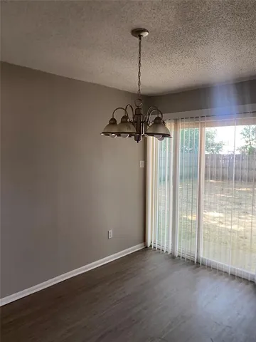 $1,695 | 4927 Eastgate Circle, Dallas, TX 75216