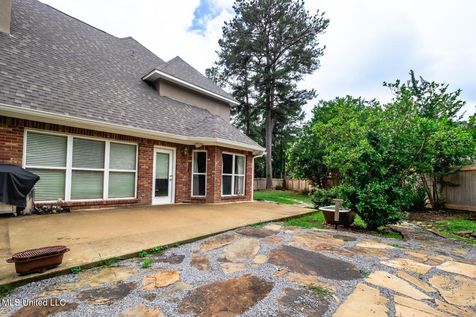 628 Kinsington Court Ridgeland, MS 39157 - Photo 43 of 47 P5290061