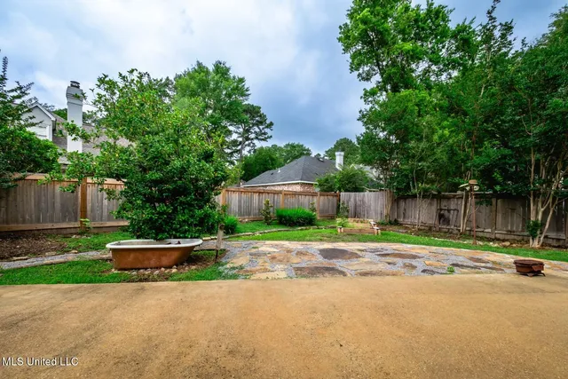 $405,000 | 628 Kinsington Court, Ridgeland, MS 39157