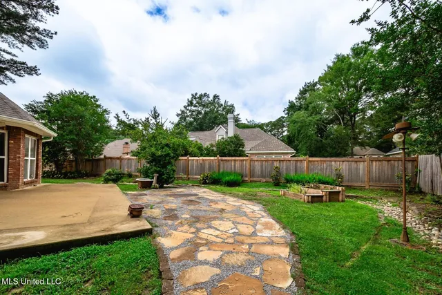 $405,000 | 628 Kinsington Court, Ridgeland, MS 39157