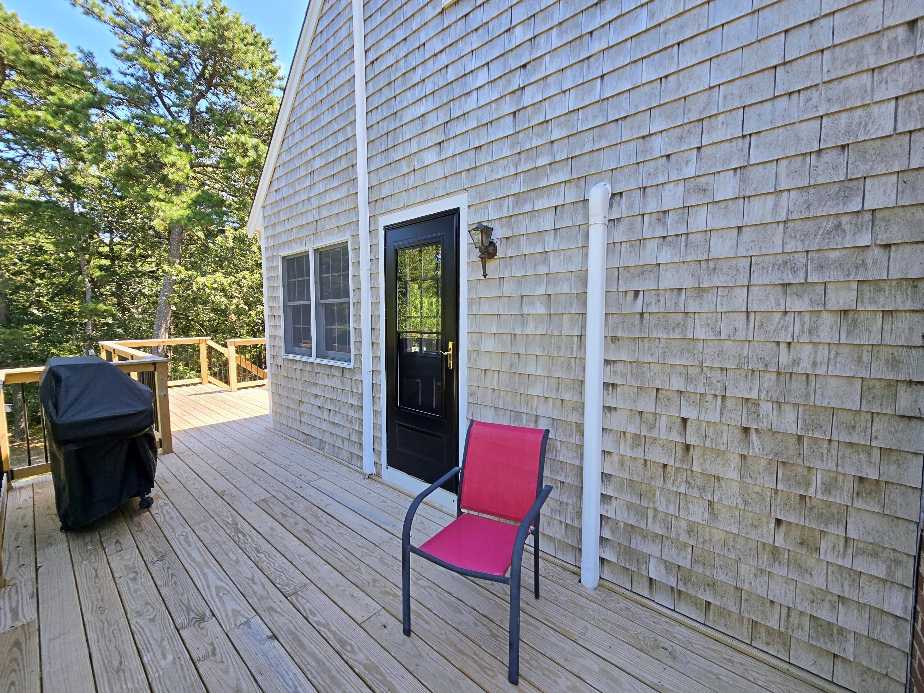 33 Pitch Pine Road Brewster, MA 02631 - Photo 11 of 55 20240829_123055 ()