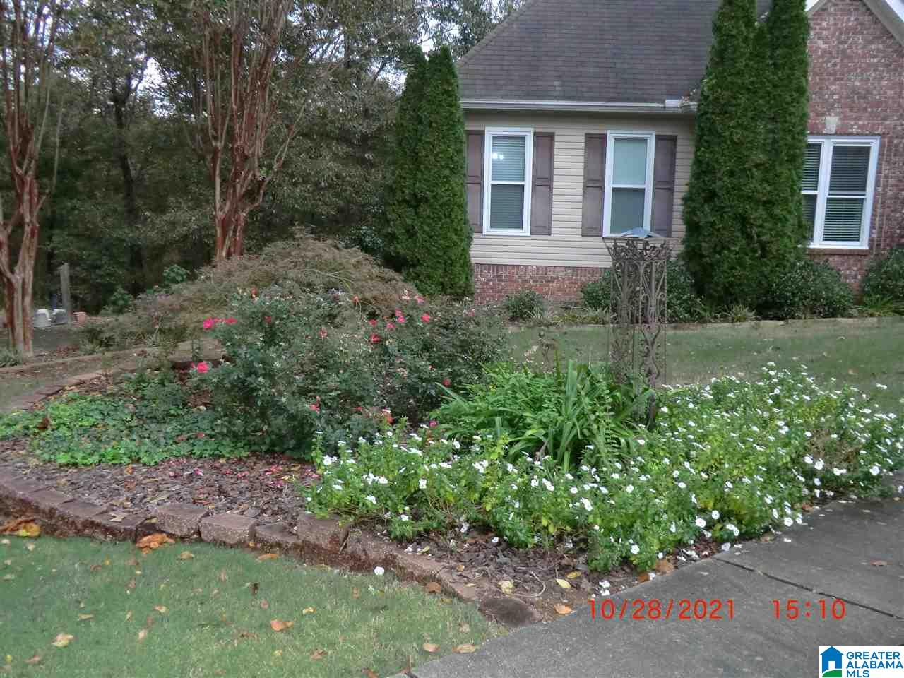 843 Round Hill Road Pelham, AL 35124 - Photo 3 of 37