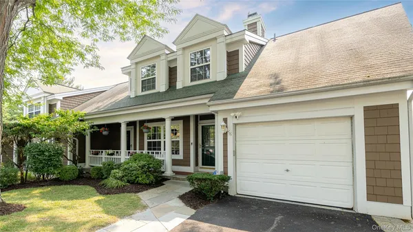 $979,000 | 29 Winterberry Lane, Briarcliff Manor, NY 10510