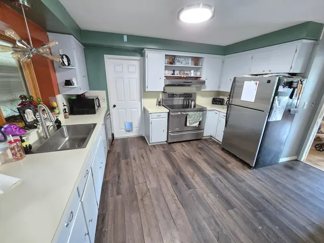 $340,000 | 37095 Highview Street, New Baltimore, MI 48047