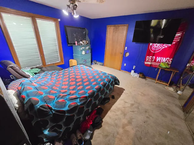 $340,000 | 37095 Highview Street, New Baltimore, MI 48047