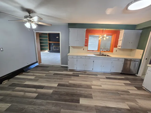 $337,000 | 37095 Highview Street, New Baltimore, MI 48047