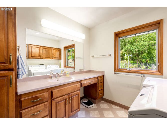 7826 Southwest Ruby Terrace Portland, OR 97219 - Photo 12 of 29