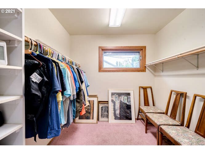 7826 Southwest Ruby Terrace Portland, OR 97219 - Photo 13 of 29