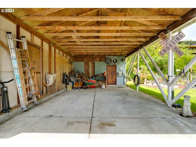7826 Southwest Ruby Terrace Portland, OR 97219 - Photo 29 of 29