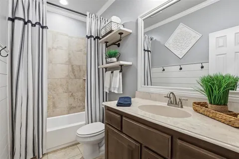 $407,500 | 3017 Ridgemont Court, Weatherford, TX 76086
