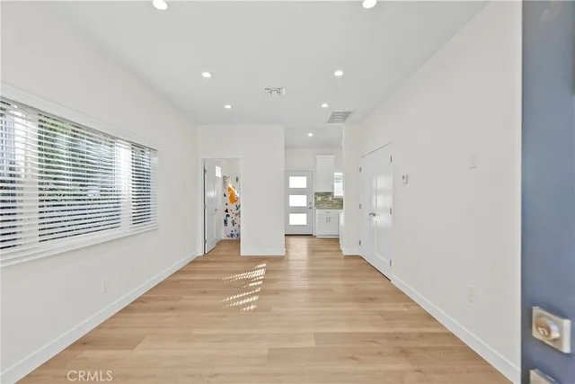 $3,000 | 1058 East Orange Grove Avenue, Burbank, CA 91501