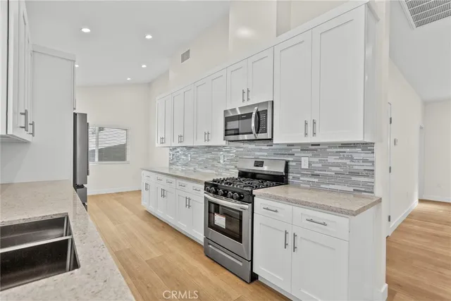 $3,000 | 1058 East Orange Grove Avenue, Burbank, CA 91501