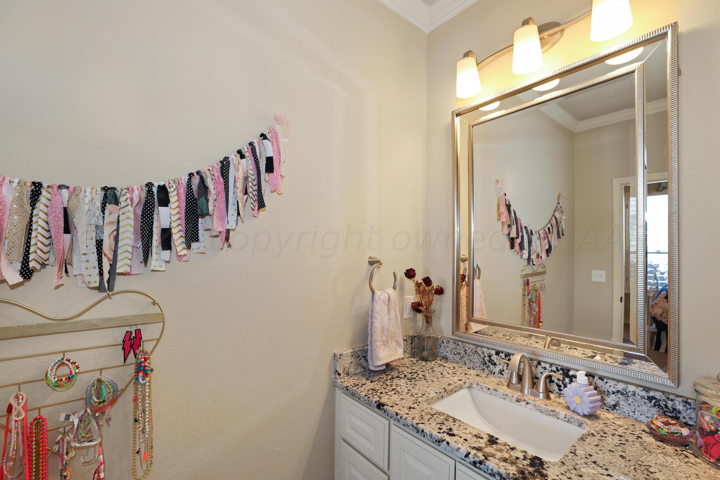 25301 Autumn Ridge Drive Canyon, TX 79015 - Photo 24 of 56 3rd Bedroom Vanity2