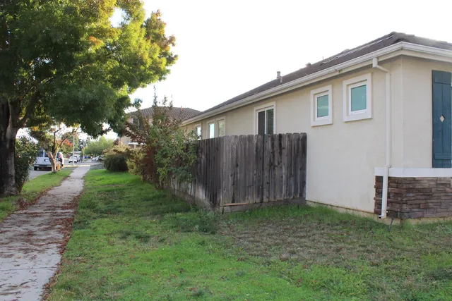 a view of front door of house