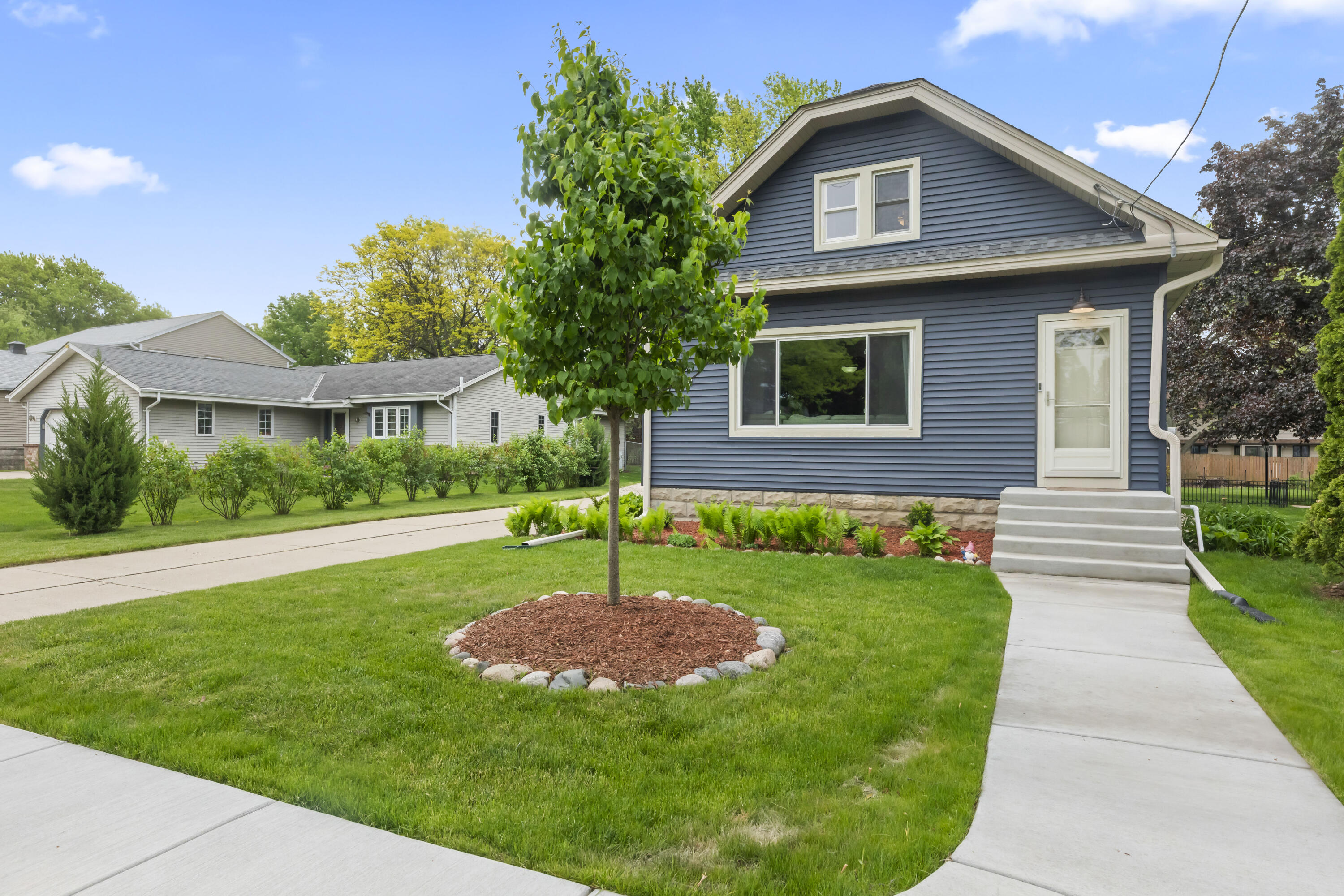 9009 West Cold Spring Road Greenfield, WI 53228 - Photo 44 of 48 Beautifully landscaped