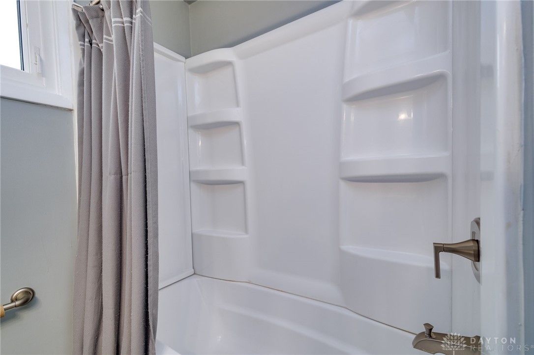 175 South Tecumseh Road Springfield, OH 45506 - Photo 25 of 48 Gallery Image 25