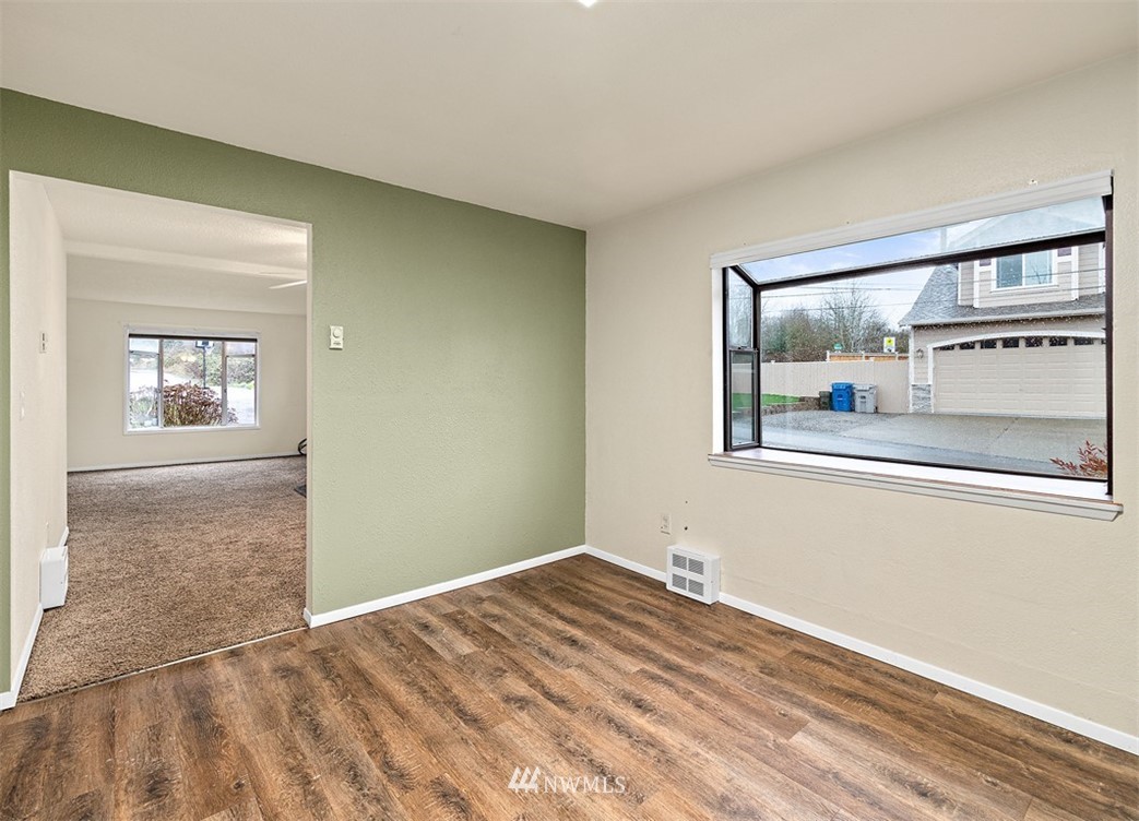 1923 Talbot Road South Renton, WA 98055 - Photo 13 of 28