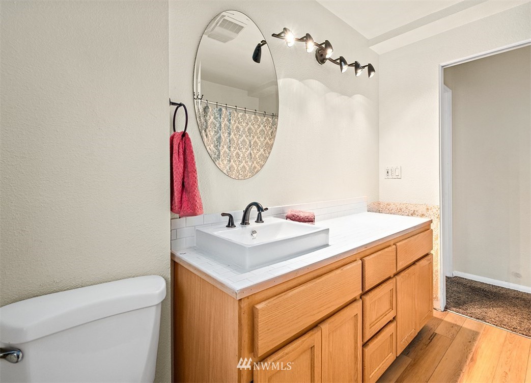 1923 Talbot Road South Renton, WA 98055 - Photo 16 of 28