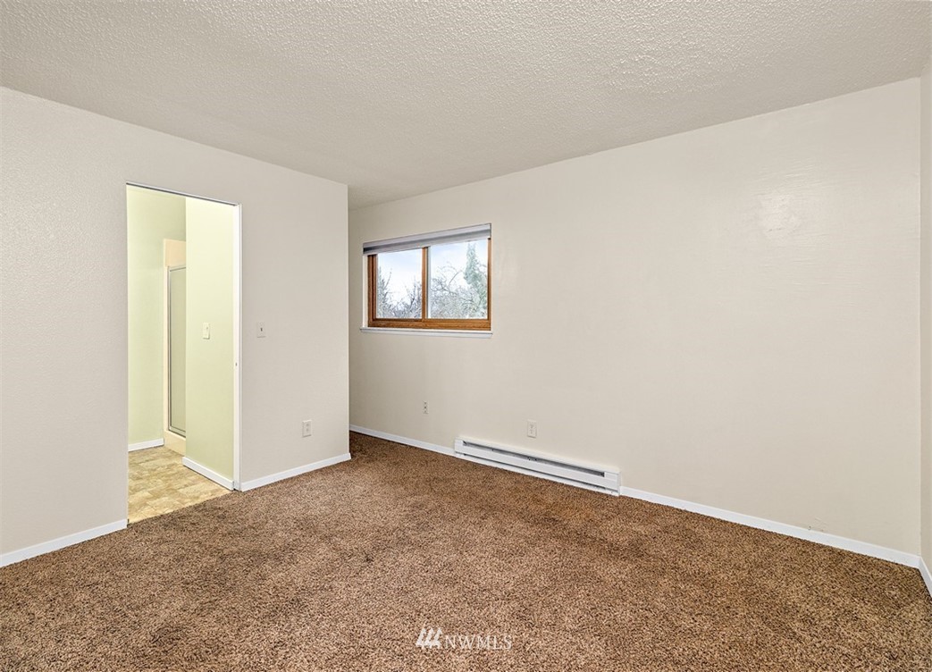 1923 Talbot Road South Renton, WA 98055 - Photo 17 of 28