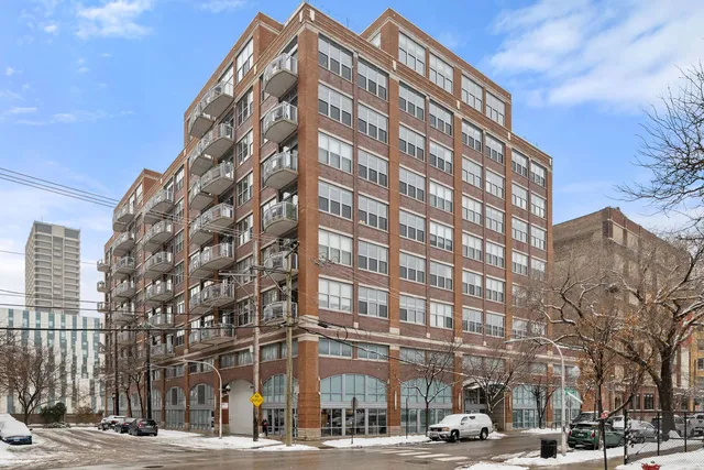$479,999 | 933 West Van Buren Street, Unit 508, Chicago, IL 60607