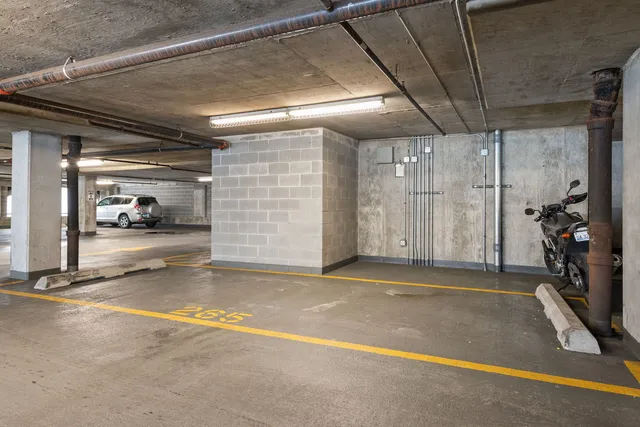 $479,999 | 933 West Van Buren Street, Unit 508, Chicago, IL 60607