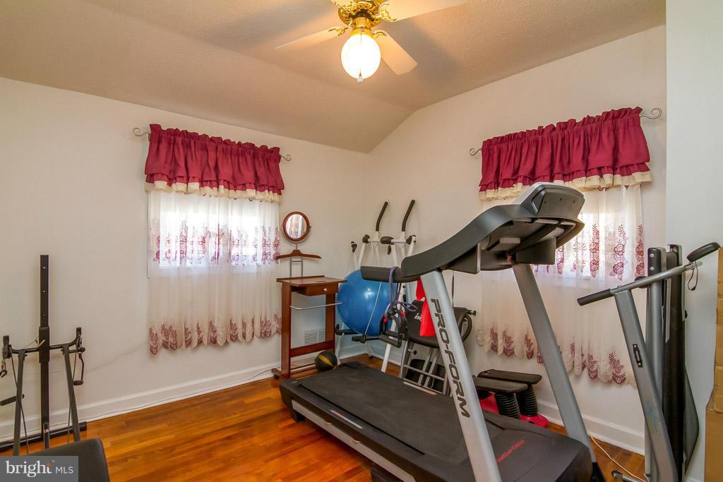 1924 Ormand Road Baltimore, MD 21222 - Photo 18 of 23 Bedroom