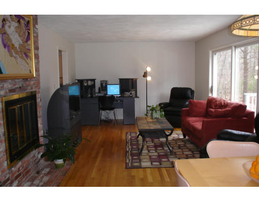 29 Webb Street Middleton, MA 01949 - Photo 5 of 12 Gallery Image 5