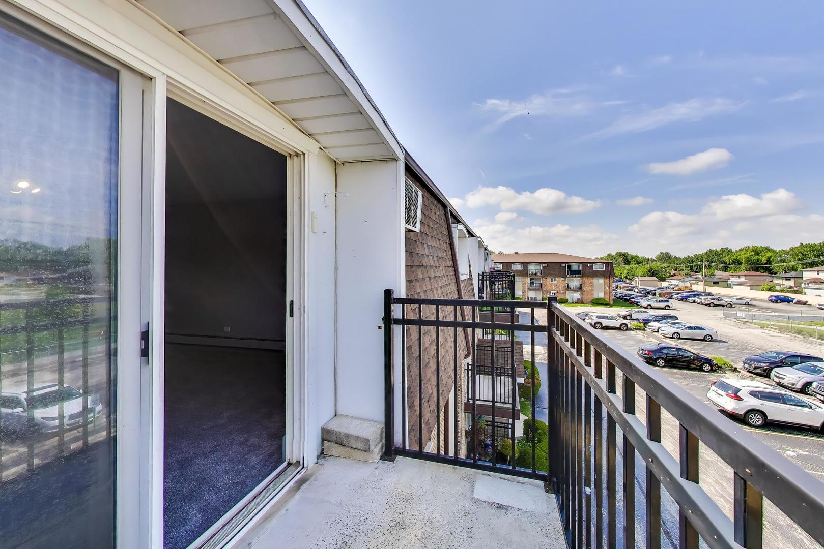 10428 Ridgeland Avenue, Unit 6 Chicago Ridge, IL 60415 - Photo 18 of 24
