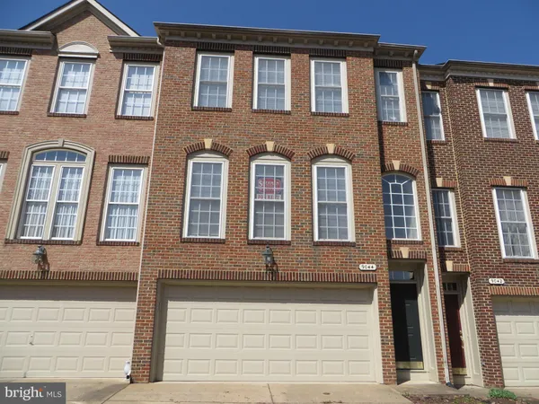 $3,395 | 9044 Tanyard Lane, Lorton, VA 22079