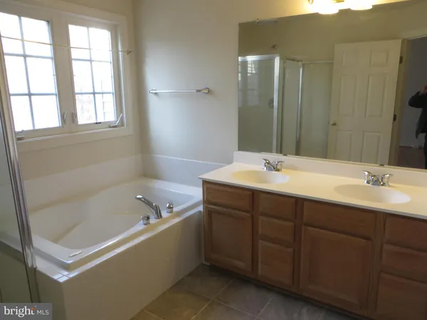 $3,395 | 9044 Tanyard Lane, Lorton, VA 22079