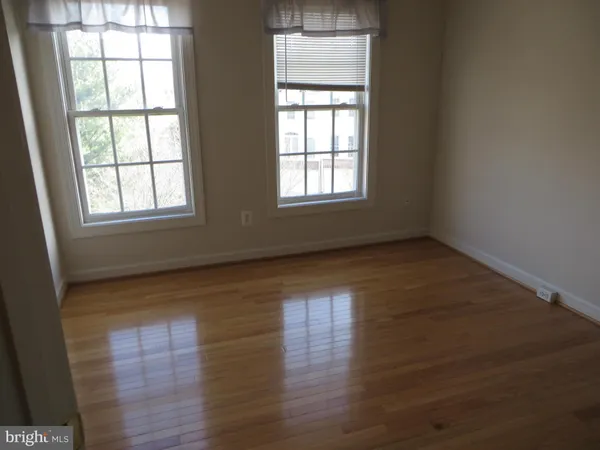 $3,395 | 9044 Tanyard Lane, Lorton, VA 22079