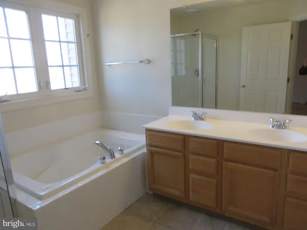 $3,395 | 9044 Tanyard Lane, Lorton, VA 22079