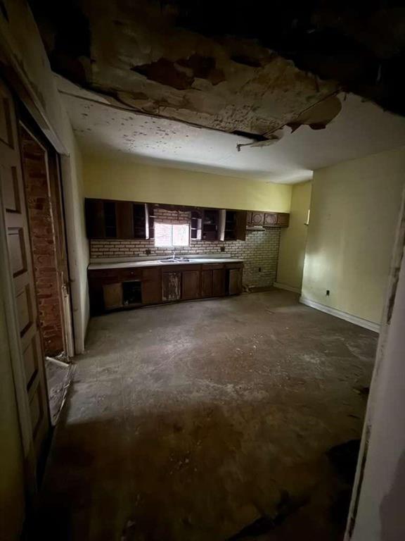 419 Prospect Avenue Donora, PA 15033 - Photo 12 of 17 a view of room