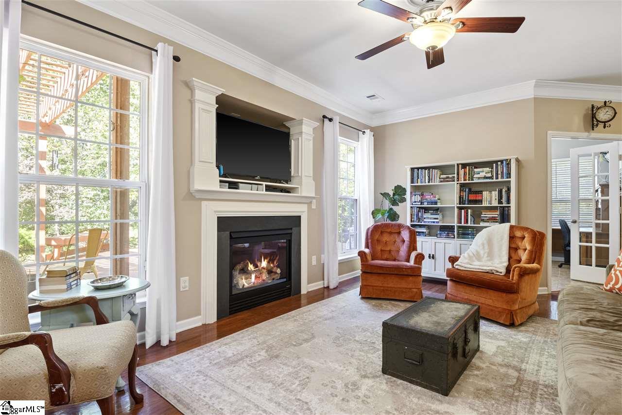 19 Valley Fall Court Greer, SC 29650 - Photo 8 of 36 Gallery Image 8