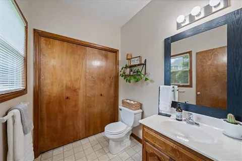 $405,000 | 9400 North Campbell Court, Kansas City, MO 64155