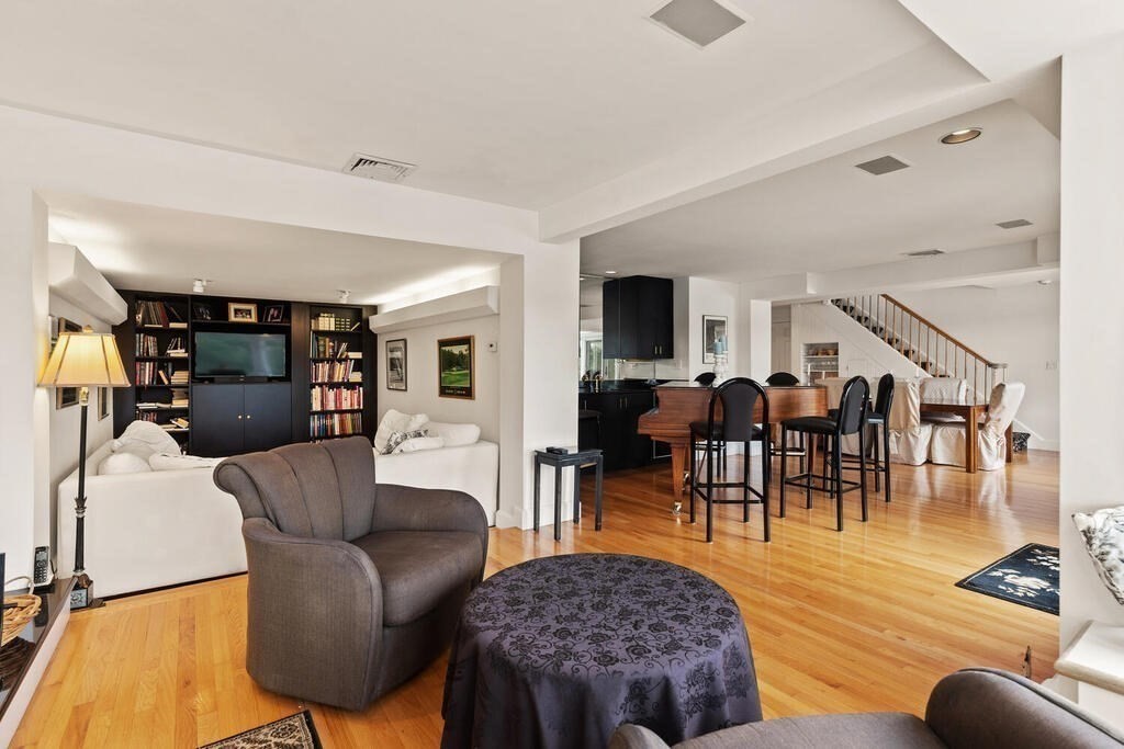 47 Beverly Road Arlington, MA 02474 - Photo 15 of 42