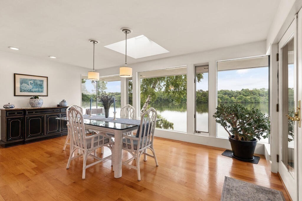 47 Beverly Road Arlington, MA 02474 - Photo 4 of 42