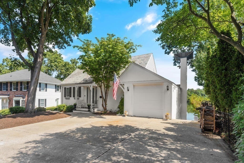 47 Beverly Road Arlington, MA 02474 - Photo 41 of 42