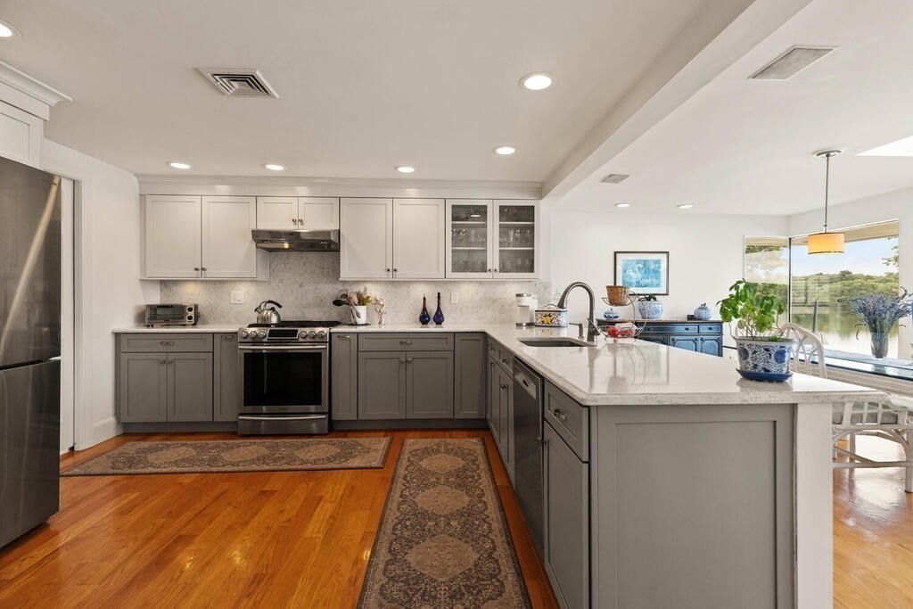 47 Beverly Road Arlington, MA 02474 - Photo 8 of 42