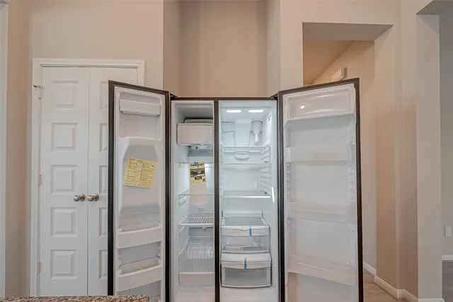 $2,200 | 1091 Lily Lane, Bellville, TX 77418