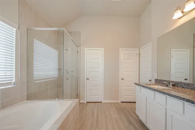 $2,200 | 1091 Lily Lane, Bellville, TX 77418