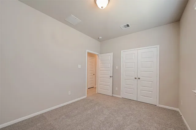 $2,200 | 1091 Lily Lane, Bellville, TX 77418