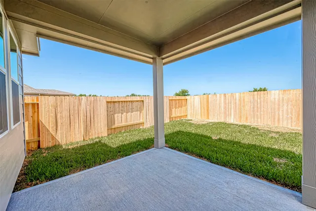 $2,200 | 1091 Lily Lane, Bellville, TX 77418