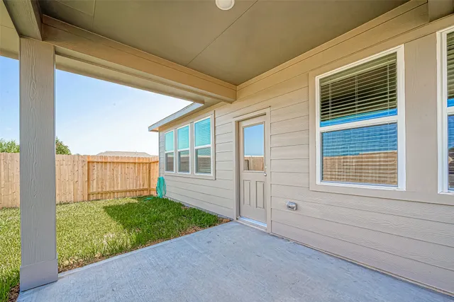 $2,200 | 1091 Lily Lane, Bellville, TX 77418