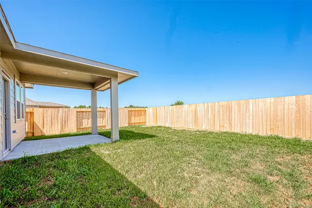 $2,200 | 1091 Lily Lane, Bellville, TX 77418