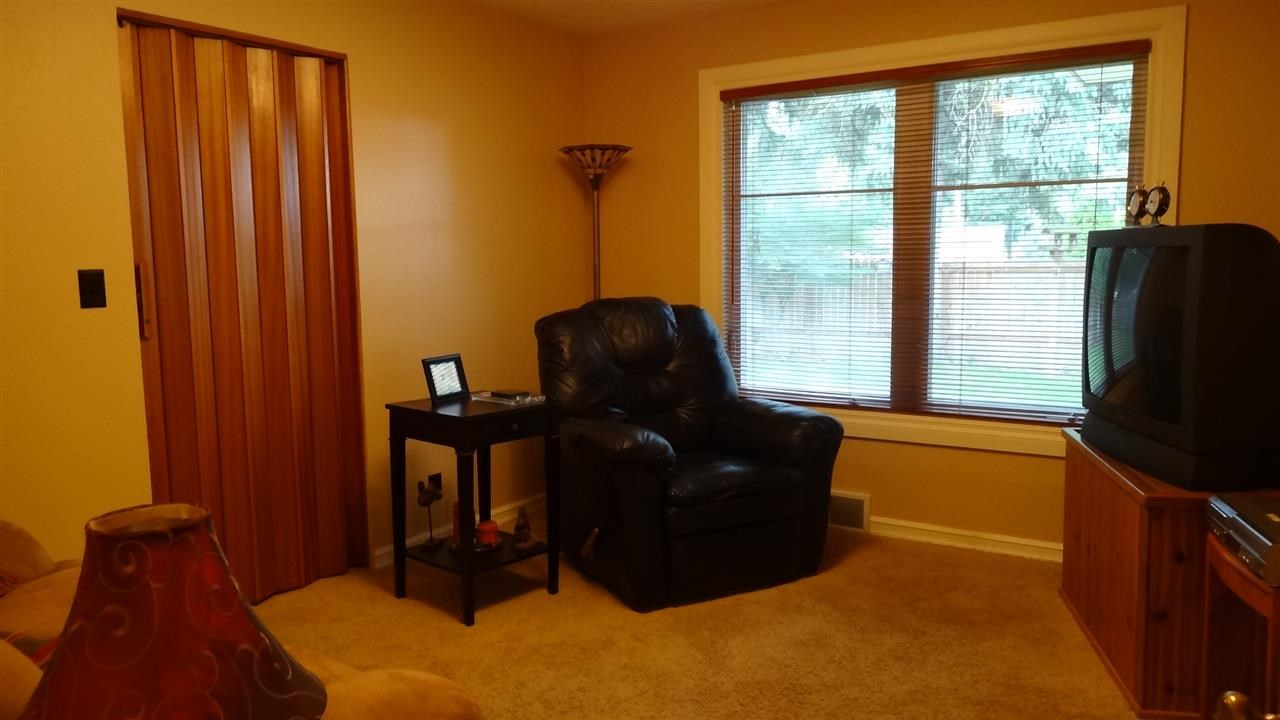 319 West Graves Road Spokane, WA 99218 - Photo 13 of 20