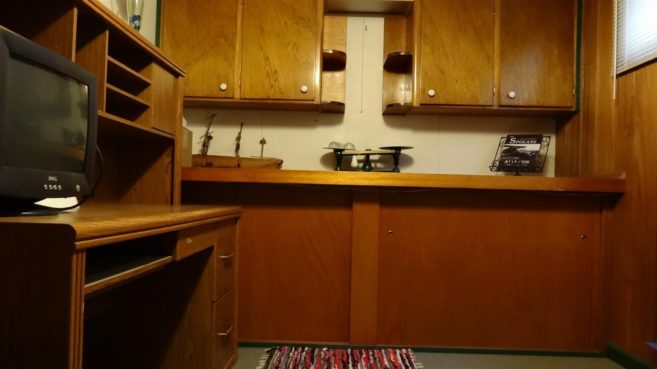 319 West Graves Road Spokane, WA 99218 - Photo 14 of 20